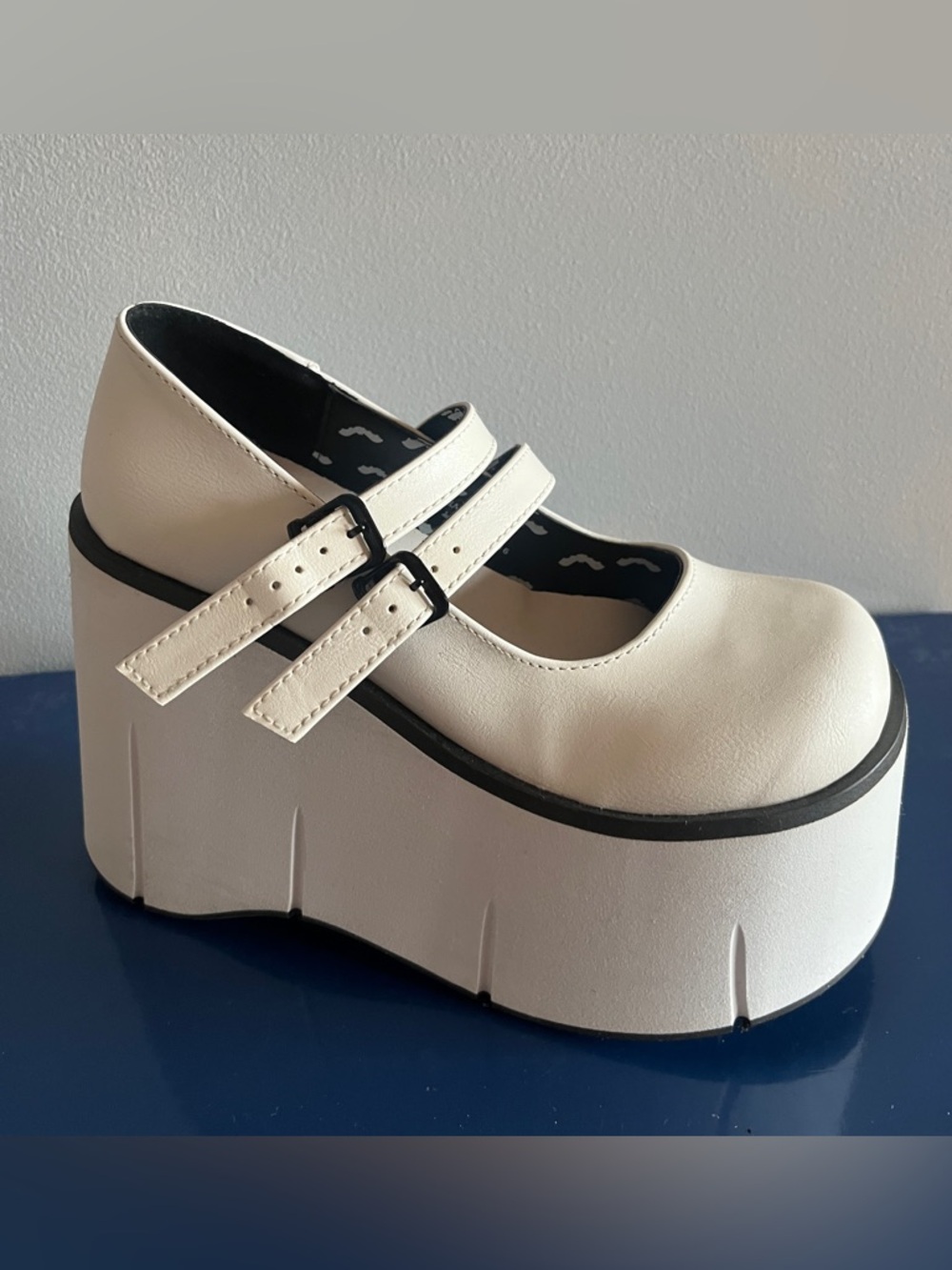 Demonia Kera-08 Platform Mary Janes in white size 6. New without tags.